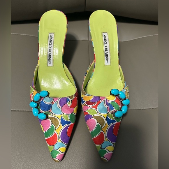 Manolo Blahnik Shoes - Manolo Blahnik Retro Vintage Floral Pointed Toe Kitten Heel SLIDE ON 37.5 OR 6.5